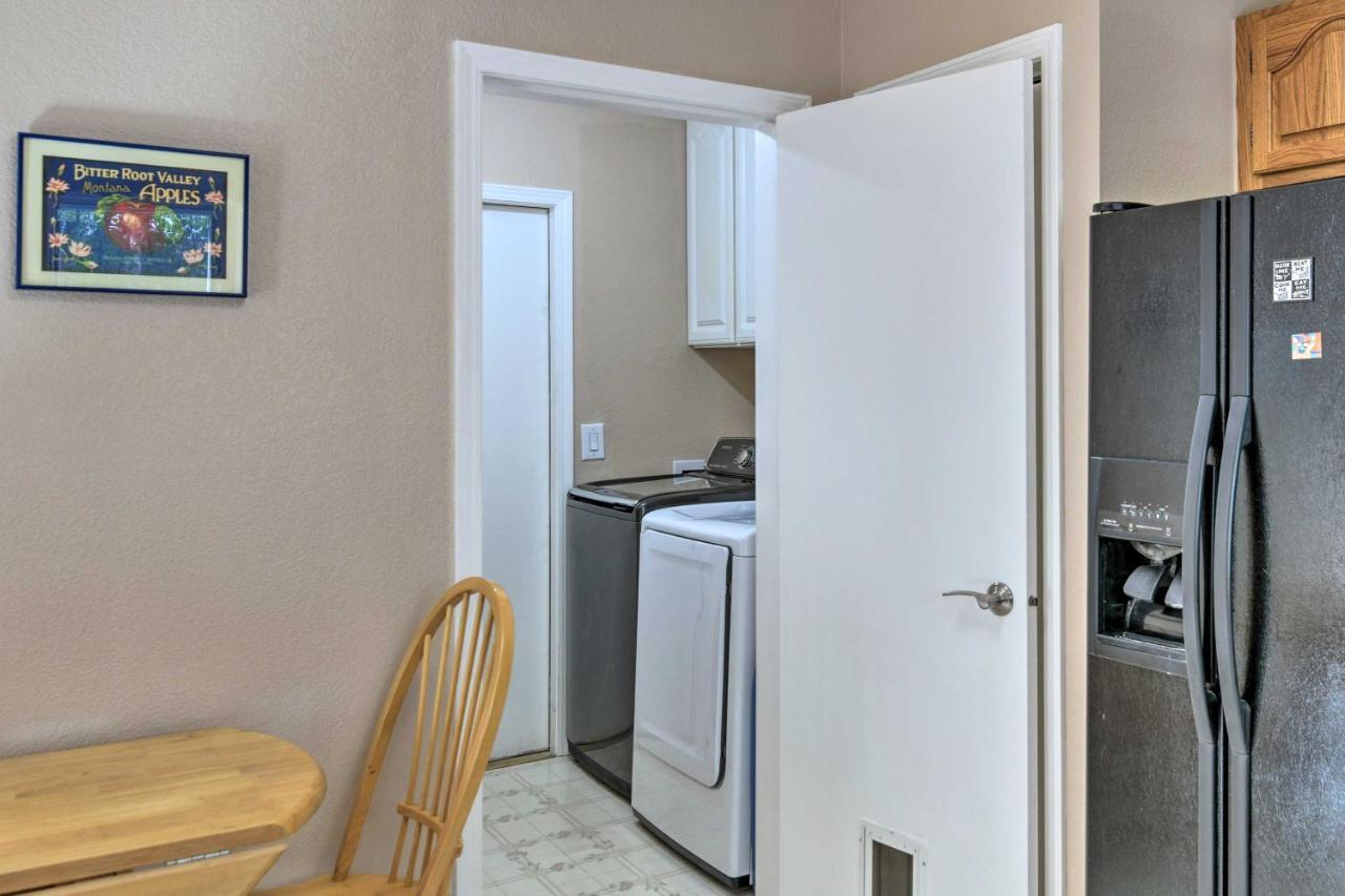 فيلا Pet Friendly Anchorage Retreat With Deck And Yard المظهر الخارجي الصورة