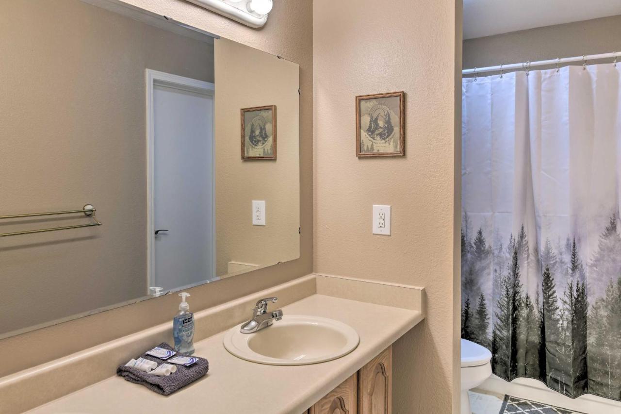 فيلا Pet Friendly Anchorage Retreat With Deck And Yard المظهر الخارجي الصورة